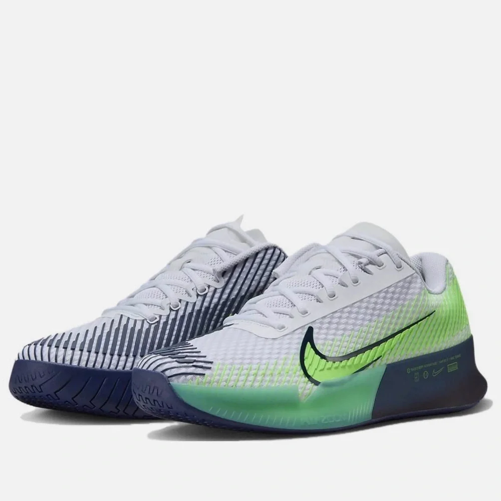 Nike Vapor 11 Tennis Court shoes.